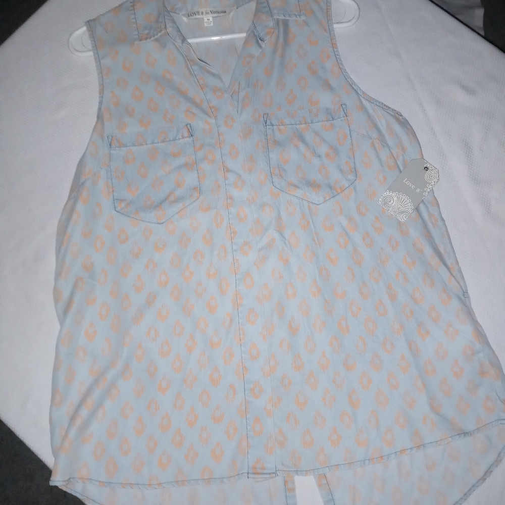 Ladies blouse, various sizes available